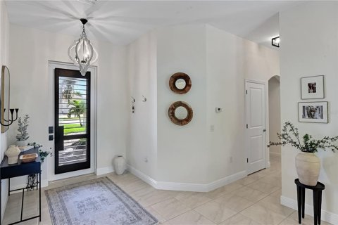 Casa en venta en Cape Coral, Florida, 4 dormitorios, 197.97 m2 № 2427586 - foto 15