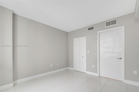 Copropriété à vendre à Miami, Floride: 1 chambre, 74.69 m2 № 1863762 - photo 14