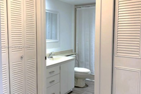 Condo in Davie, Florida, 3 bedrooms  № 2006678 - photo 12