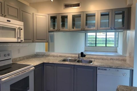Condo in Davie, Florida, 3 bedrooms  № 2006678 - photo 4