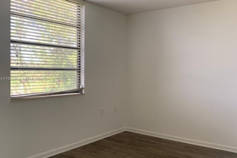 Condo in Davie, Florida, 3 bedrooms  № 2006678 - photo 8