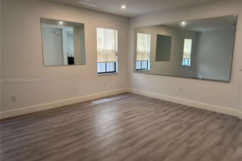 Купить виллу или дом в Дорал, Флорида 3 спальни, 228.73м2, № 1691449 - фото 14