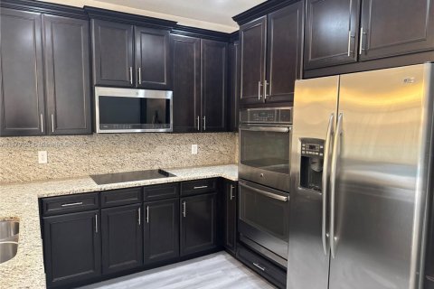Купить виллу или дом в Дорал, Флорида 3 спальни, 228.73м2, № 1691449 - фото 26