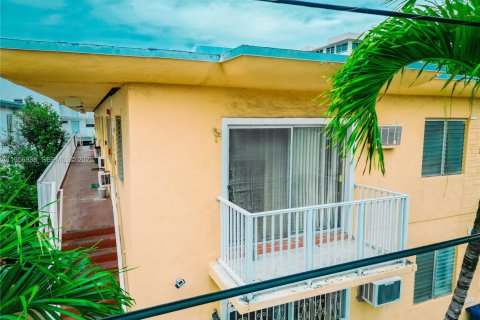 Купить кондоминиум в Майами-Бич, Флорида 37.72м2, № 2020962 - фото 2