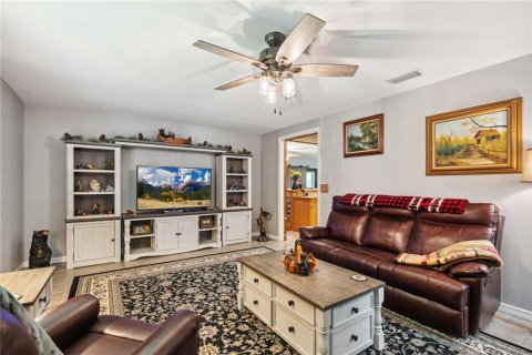 Купить виллу или дом в Уэбстер, Флорида 9 комнат, 124.49м2, № 1690629 - фото 11