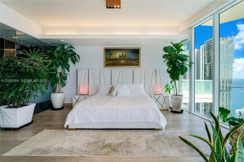 Condo in Miami, Florida, 4 bedrooms № 2073318 - photo 10