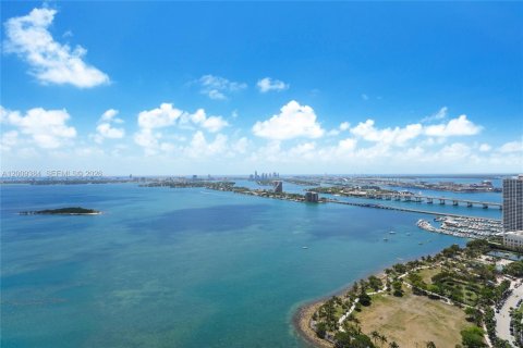 Condo in Miami, Florida, 4 bedrooms № 2073318 - photo 14