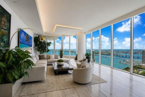 Condo in Miami, Florida, 4 bedrooms № 2073318