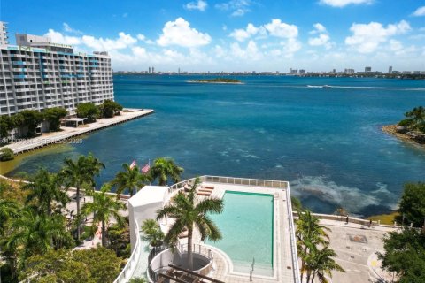 Condo in Miami, Florida, 4 bedrooms № 2073318 - photo 26