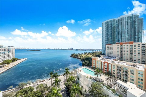 Condo in Miami, Florida, 4 bedrooms № 2073318 - photo 27