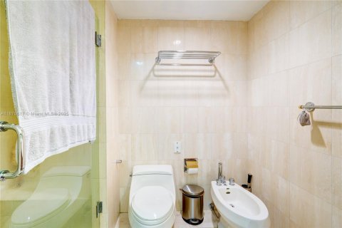 Condominio en venta en Aventura, Florida, 2 dormitorios, 162.58 m2 № 1979904 - foto 23