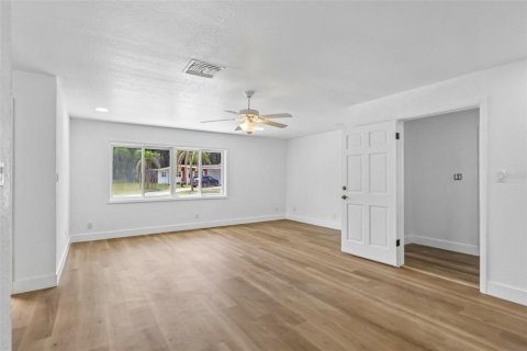 Casa en venta en Orlando, Florida, 4 dormitorios, 209.03 m2 № 2324221 - foto 24