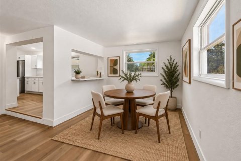Casa en venta en Orlando, Florida, 4 dormitorios, 209.03 m2 № 2324221 - foto 12
