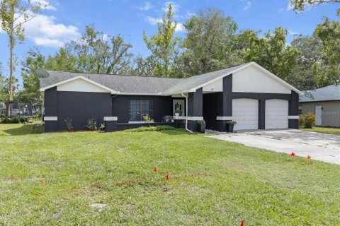 House in Spring Hill, Florida 3 bedrooms, 151.62 sq.m. № 1850127 - photo 2