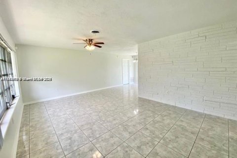 Villa ou maison à vendre à Sunrise, Floride: 2 chambres, 89.37 m2 № 1836461 - photo 7