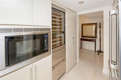 Copropriété à vendre à Fort Lauderdale, Floride: 2 chambres, 201.6 m2 № 2012160 - photo 15