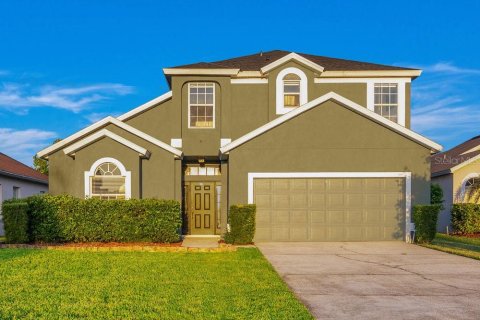House in Davenport, Florida 5 bedrooms, 241.55 sq.m. № 1904935 - photo 1