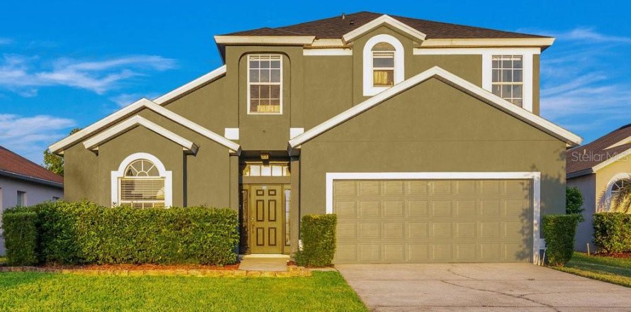 House in Davenport, Florida 5 bedrooms, 241.55 sq.m. № 1904935