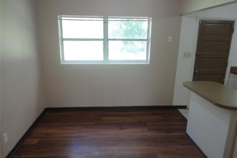 Casa en alquiler en Gainesville, Florida, 4 dormitorios, 123.28 m2 № 1886177 - foto 6