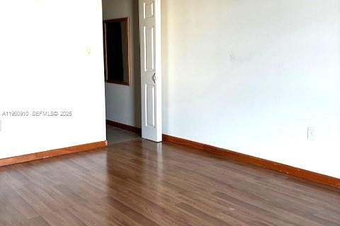 Купить кондоминиум в Норт-Майами, Флорида 1 спальня, 92.53м2, № 2021818 - фото 18