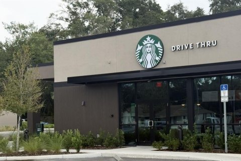 Commercial property in Altamonte Springs, Florida 353.77 sq.m. № 2130422 - photo 5