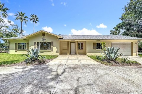 House in Bradenton, Florida 3 bedrooms, 177.26 sq.m. № 1885832 - photo 4