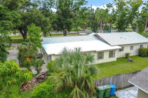 House in Bradenton, Florida 3 bedrooms, 177.26 sq.m. № 1885832 - photo 7