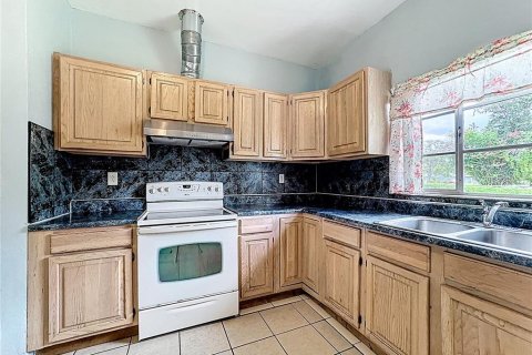 House in Bradenton, Florida 3 bedrooms, 177.26 sq.m. № 1885832 - photo 10