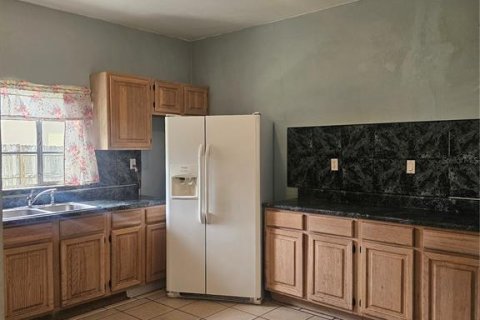 House in Bradenton, Florida 3 bedrooms, 177.26 sq.m. № 1885832 - photo 14