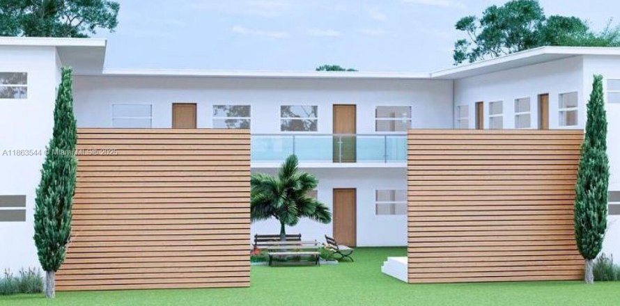 Commercial property in Canal Point, Florida № 1977583