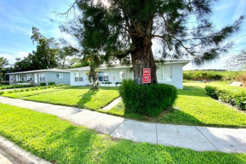 Commercial property in Canal Point, Florida № 1977583 - photo 10