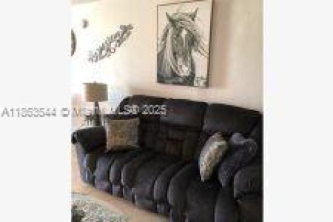 Commercial property in Canal Point, Florida № 1977583 - photo 17