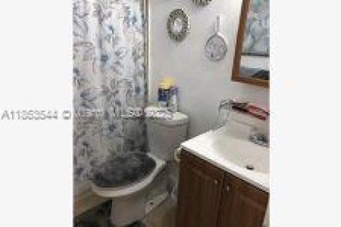 Commercial property in Canal Point, Florida № 1977583 - photo 14