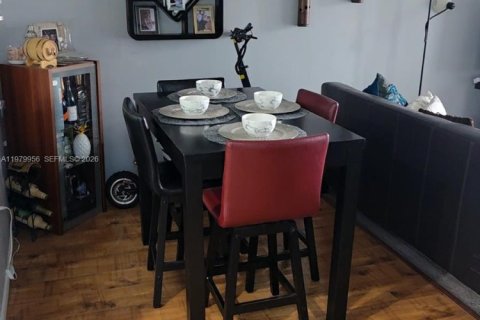 Снять в аренду кондоминиум в Санрайз, Флорида 2 спальни, 78.97м2, № 2079585 - фото 13