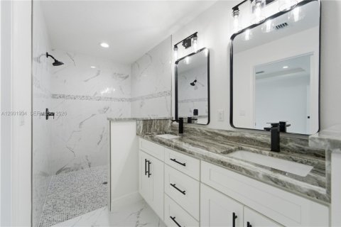 Villa ou maison à vendre à Port St. Lucie, Floride: 4 chambres, 185.8 m2 № 2065739 - photo 16