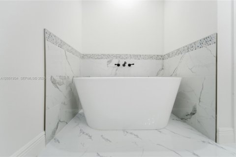 Villa ou maison à vendre à Port St. Lucie, Floride: 4 chambres, 185.8 m2 № 2065739 - photo 18