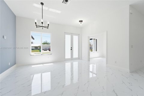 Villa ou maison à vendre à Port St. Lucie, Floride: 4 chambres, 185.8 m2 № 2065739 - photo 10
