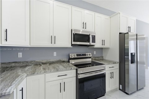 Villa ou maison à vendre à Port St. Lucie, Floride: 4 chambres, 185.8 m2 № 2065739 - photo 8