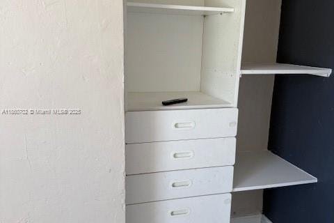 Appartement à louer à Miami, Floride: 1 chambre, 243.22 m2 № 1892396 - photo 12
