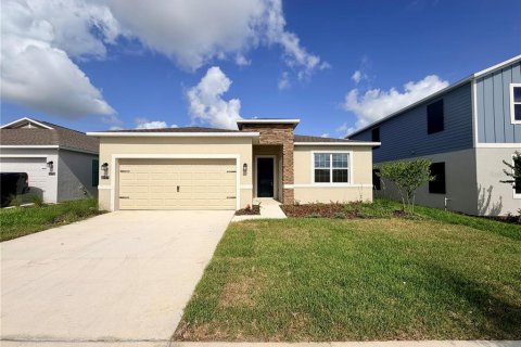 House in Haines City, Florida 3 bedrooms, 195.93 sq.m. № 2156054