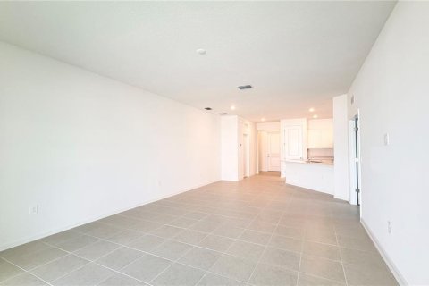 House in Haines City, Florida 3 bedrooms, 195.93 sq.m. № 2156054 - photo 15