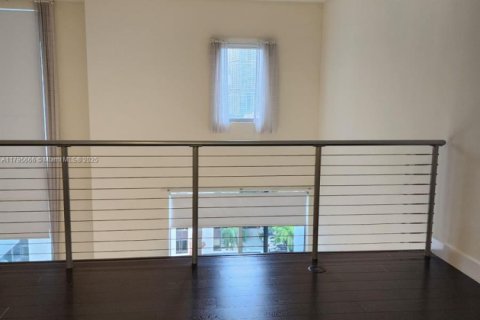 Copropriété à vendre à Miami, Floride: 1 chambre, 97.83 m2 № 1861153 - photo 7