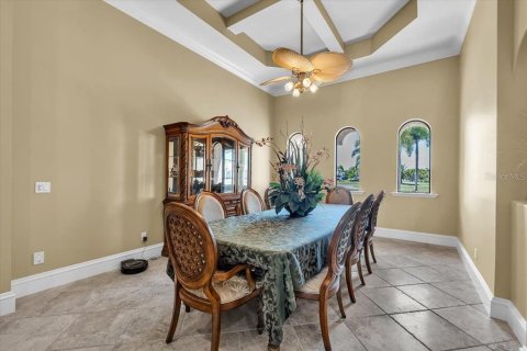 House in Punta Gorda, Florida 4 bedrooms, 429.3 sq.m. № 2393662 - photo 10