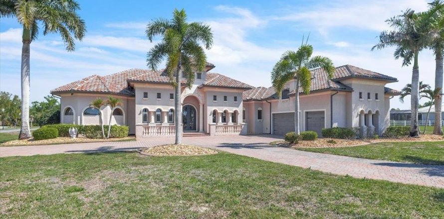 House in Punta Gorda, Florida 4 bedrooms, 429.3 sq.m. № 2393662