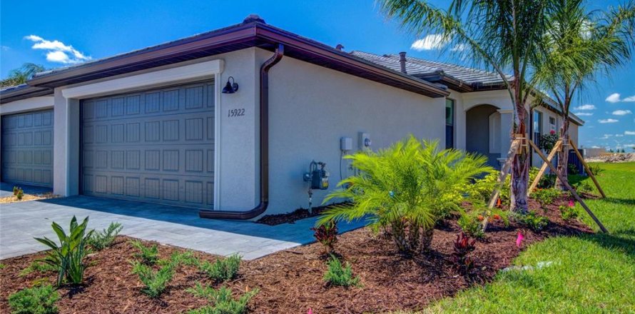 Casa en LORRAINE LAKES en Bradenton, Florida 3 dormitorios, 145.3 m2 № 1758121