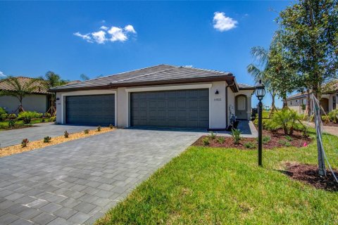 Casa en alquiler en Bradenton, Florida, 3 dormitorios, 145.3 m2 № 1758121 - foto 3