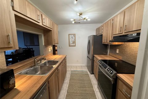 Condominio en venta en Clearwater, Florida, 2 dormitorios, 81.01 m2 № 1834706 - foto 8
