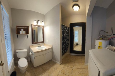 Купить виллу или дом в Ривервью, Флорида 9 комнат, 134.34м2, № 1761555 - фото 29