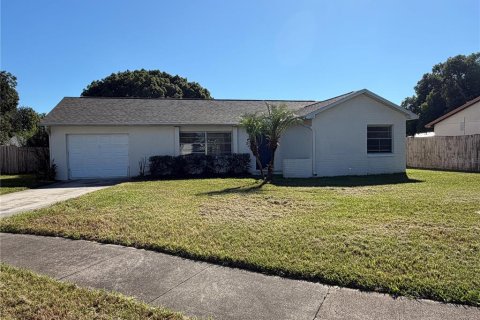Villa ou maison à louer à Orlando, Floride: 3 chambres, 112.32 m2 № 2418944 - photo 2