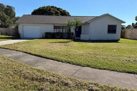 Villa ou maison à louer à Orlando, Floride: 3 chambres, 112.32 m2 № 2418944 - photo 4